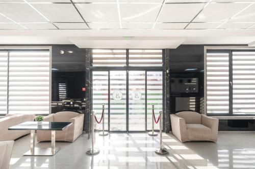 Hotel Boutique 5 - Free parking - Free breakfast - Free internet - EVSE