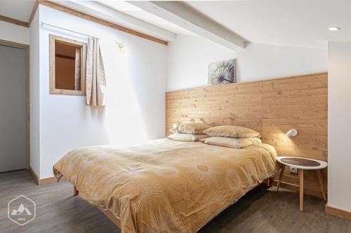 Postel nebo postele na pokoji v ubytování Côté-Bourget 4 pers Duplex LES FORTS proche La Norma Aussois