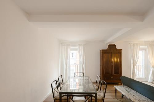 Via Francesco Crispi Private Apartment
