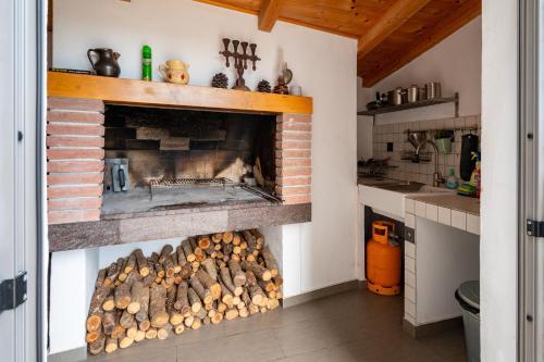 Villa Mirjana - exclusive beachfront 6 bedroom villa with pool