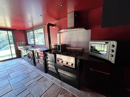 Η κουζίνα ή μικρή κουζίνα στο Villa de charme vue mer