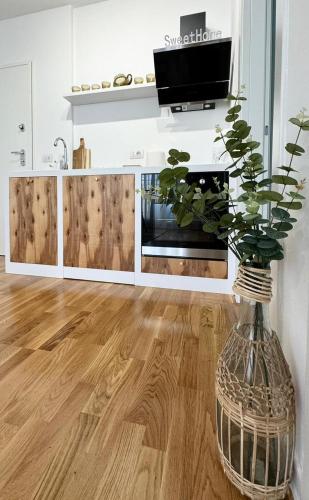 Green Terrace Apartment 8 - Imazhi 3