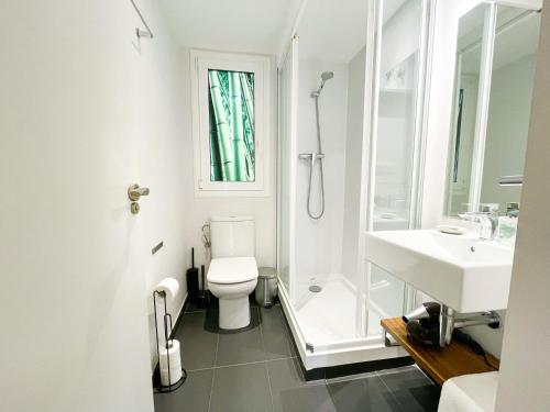 Boutique Pare Lainez- 2 BR Sagrada Famlia with balcony