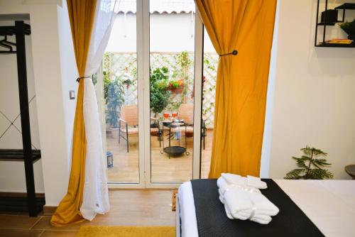 BlackWoody Contemporary Rooms - Napoli Centro Storico