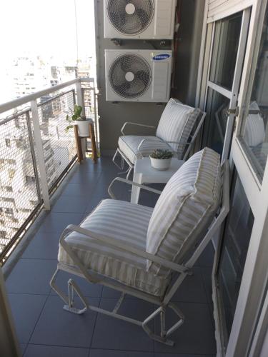 A balcony or terrace at Hermoso departamento en piso 19