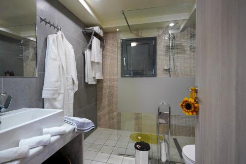 Theo and MS Luxurious Apartments by Filos Inc