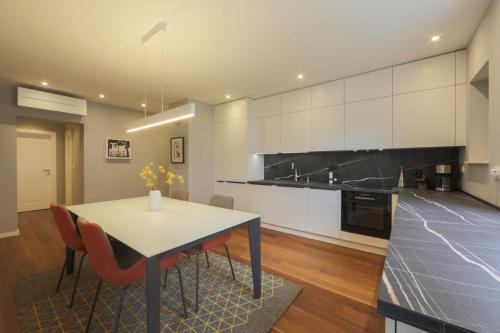 Kula View Apartment