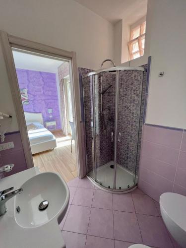 Bilik mandi di Bella Tropea Accommodation
