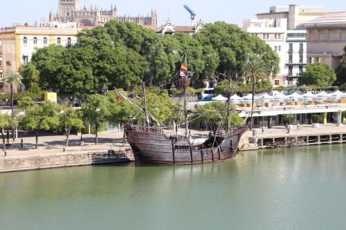 LUISAHOUSE, en el corazón de Sevilla y Triana photo 15