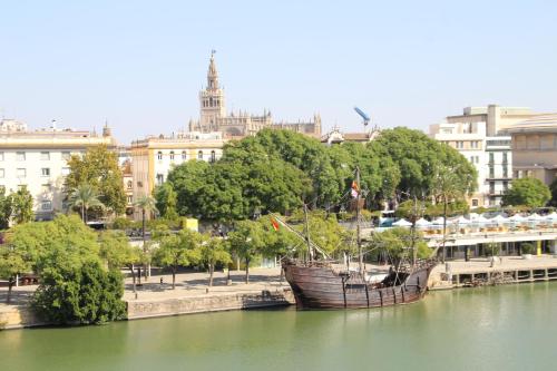 LUISAHOUSE, en el corazón de Sevilla y Triana photo 43