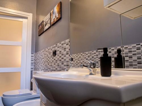 Casa Ormea - 5 min to Metro, Fast Wi-Fi & Netflix photo 4