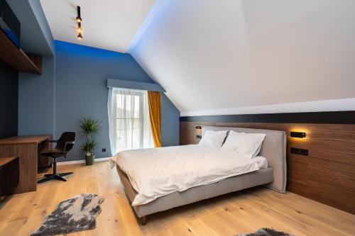 Кровать или кровати в номере Sunflower - Chic Loft in Tineretului