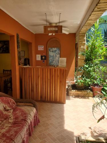 a lobby of a hotel with a waiting room at Hotel Villa Prats in Manuel Antonio