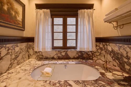 Koupelna v ubytování Todos Santos Boutique Hotel