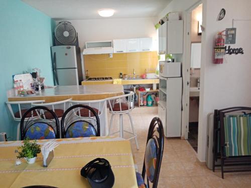 Ett kök eller pentry på Bonita casa de descanso en Cuautla Morelos