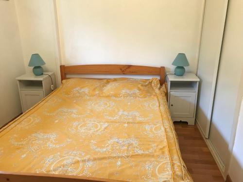 Photo de la galerie de l'établissement Appartement T2 avec Terrasse, Jardin et Parking à Arcachon - Plage d'Eyrac à 300m - FR-1-319-17, à Arcachon