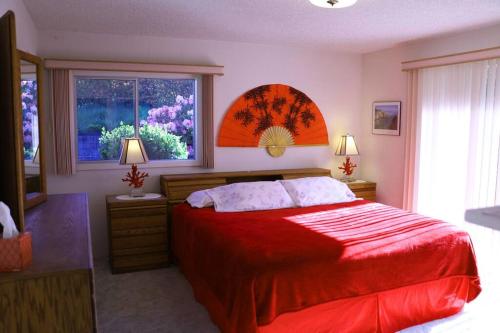 Postel nebo postele na pokoji v ubytování Dunes Coastal Getaway