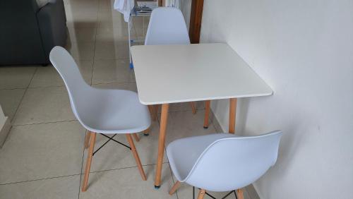 NIK'S APARTMENT (GBH)