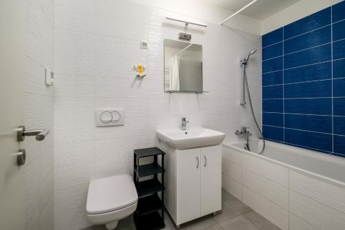 A bathroom at Raday K203 residence with private balcony