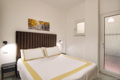 Delicious 2 Bed Room Apartment and Garden by YH