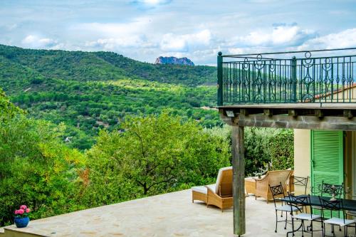 Photo de la galerie de l'établissement Esprit du Sud Fionna, à Roquebrune-sur Argens
