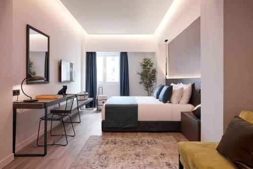 Acropolis Grand Suite