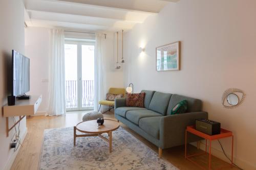 FLH Bairro Alto Balcony with River View