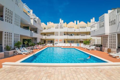 NEW !! 2 Bedroom Cabanas Beach