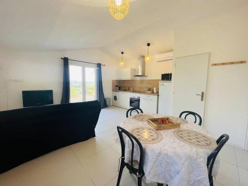 Photo de la galerie de l'établissement Gite la Canague Neuve, à Montady