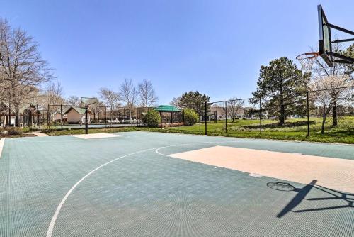 an empty basketball court with a basketball hoop at 3 Mi to Beach Ocean View Getaway with Pool Access in Ocean View