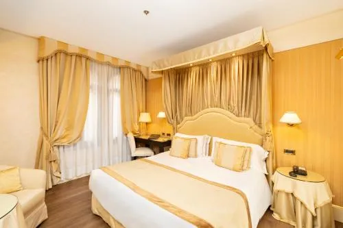 Hotel A La Commedia photo 6