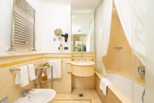 Hotel A La Commedia photo 46