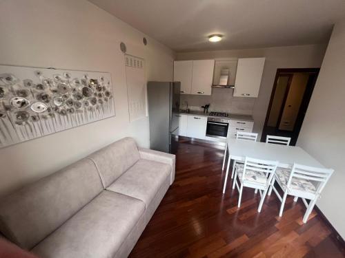 Lecco Holiday Apartment photo 3