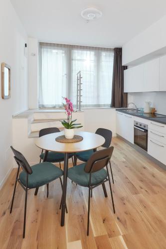 Presty Apartments