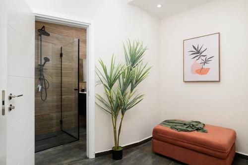 2 rooms apt with Bomb Shelter M6