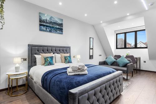 מיטה או מיטות בחדר ב-Golders Green Stays