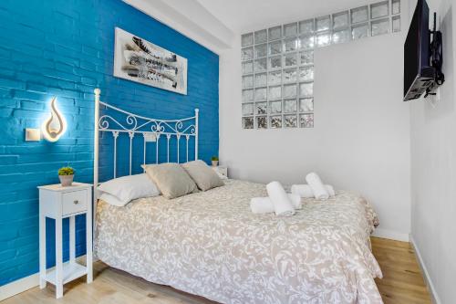 Los Nidos 603 By IVI Real Estate
