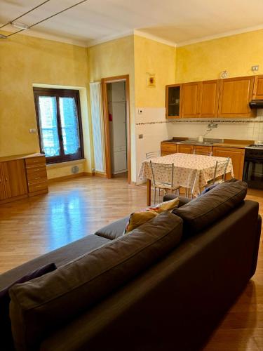 Timeless View in Milan - Isola District Apartment