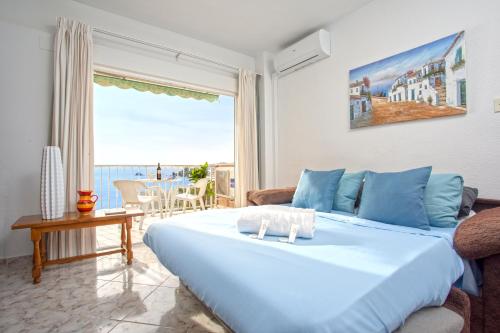 1003 - Seafront apartment on El Paseo - Air conditionning - Wi-Fi - Smart TV