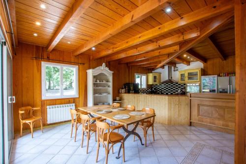 Η κουζίνα ή μικρή κουζίνα στο BAVELLA VISTA