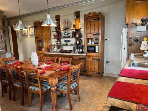 Dapur atau dapur kecil di Beachfront Sokhna Villa 4 Bedrooms W Private pool