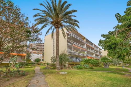 Piso con 2 habitaciones, 2 terrazas y piscina