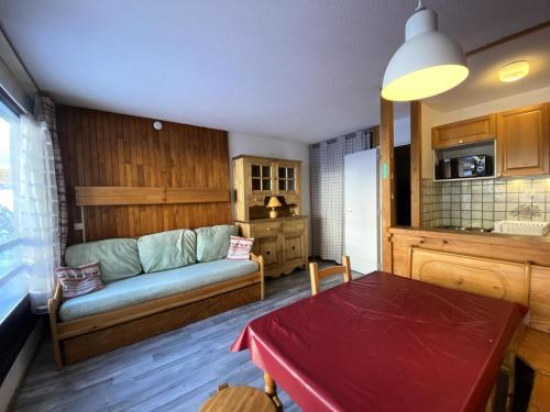 Résidence Neves - VAL THORENS location: Studio pour 4 personnes dans un quartier animé (LES NEVES) MAE-9082