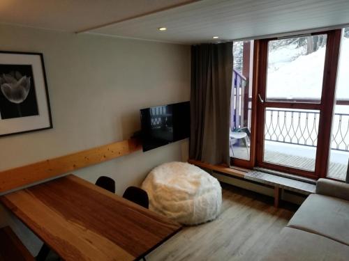 Résidence Aiguille Grive Bat Iii - Appartement 2 pièces 6 personnes en duplex, skis aux pieds, dans le village de Charmettoger à Arc 1800 MAE-2037