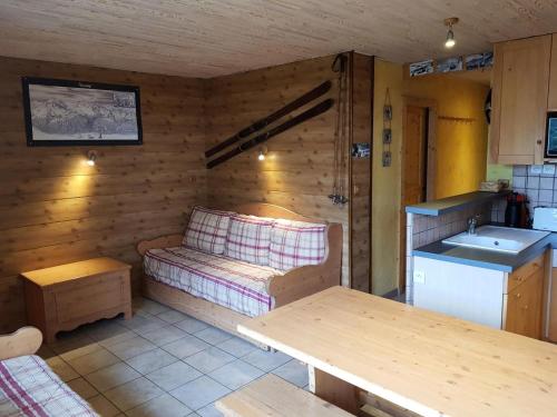 Résidence Les Charmettes - Appartement de charme 2 pièces 4 personnes à Arc 1600 proche des pistes et des commerces MAE-2199