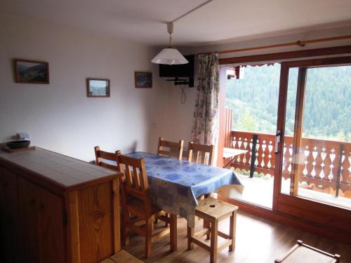 Résidence Le Chardonnet - 2 Pièces pour 6 Personnes MAE-3310