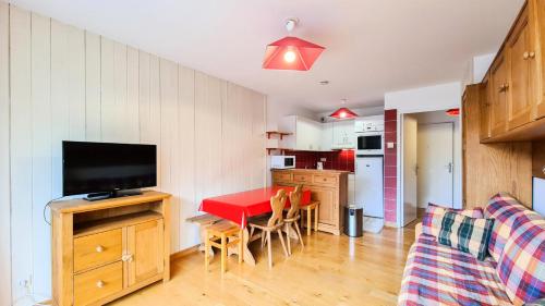 Résidence Les Pleiades - Appartement confortable avec parking couvert · Centre station · Balcon MAE-7365