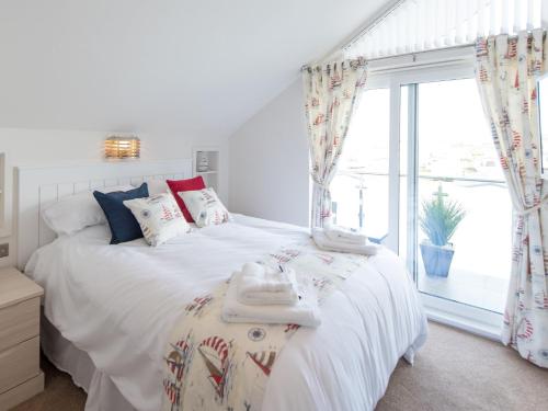 Katil atau katil-katil dalam bilik di 3 Bed in Westward Ho 45749