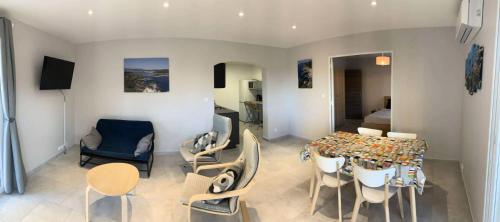 Résidence Mistral - Appartement 6 couchages à 100m de la mer à Six Fours Les Plages MAE-8864