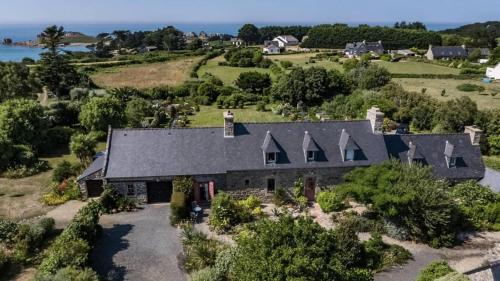 Résidence Douarenn Braz-plougrescant - Maisons & Villas pour 14 Personnes 081